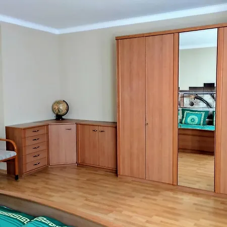 2 Apartment *